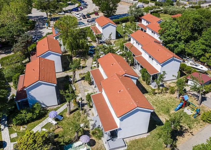 Corinthia 1 By Interhome דירה באסקה