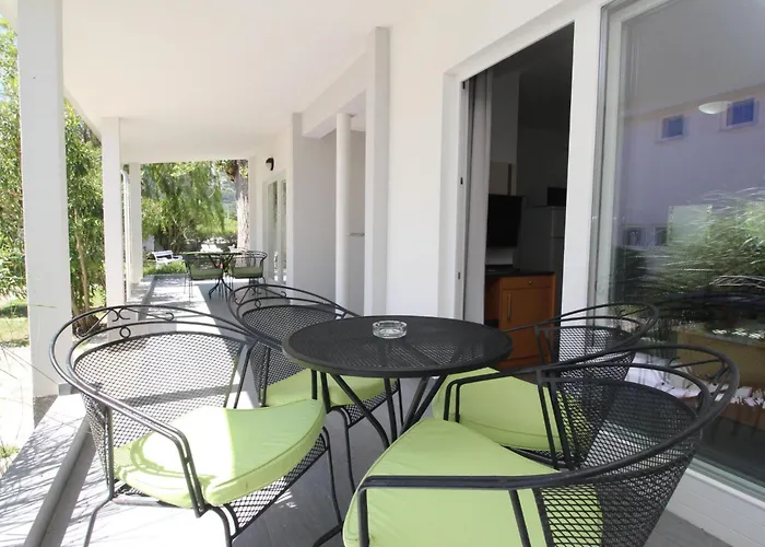 Corinthia 1 By Interhome דירה באסקה