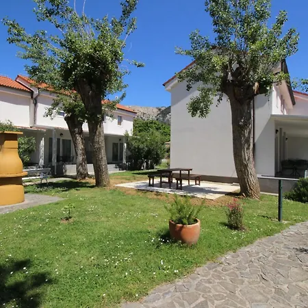 Apartament Corinthia 1 By Interhome *