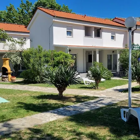 Corinthia 1 By Interhome Apartament *