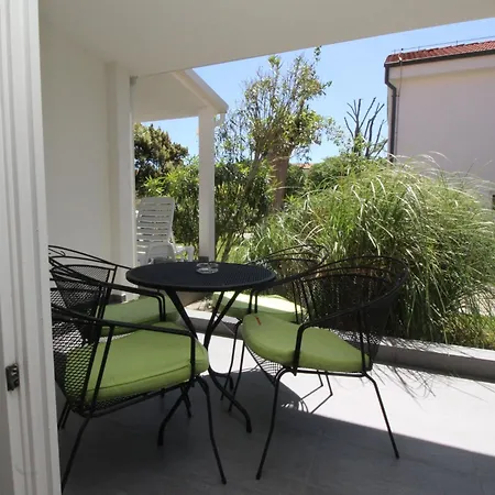 Corinthia 1 By Interhome Apartament Baška